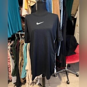 Nike Women's Black Short Sleeve dress